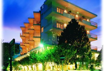 Hotel Bamby has Balcony rooms