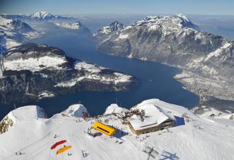 Gipfelrestaurant Fronalpstock allows 18 year olds to book a room