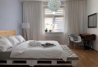 Pension Skylark allows 18 year olds to book a room