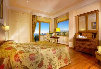 Hotel Villa Diodoro has Balcony rooms