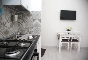 La dimora di Clara allows 18 year olds to book a room