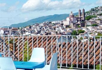 Hotel De La Borda has Balcony rooms