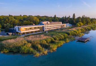 Hotel OTP Balatonszemes has Balcony rooms