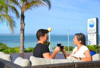 Kangaroo Island Seaside Inn has Balcony rooms