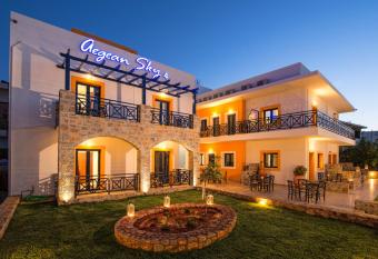 Aegean Sky Hotel-Suites has Balcony rooms
