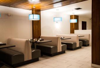 Holiday Inn Victorville has Balcony rooms