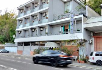 Hotel Lombardia has Balcony rooms