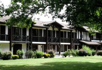 Auberge des Pins - Teritoria has Balcony rooms