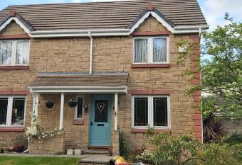 Homely Haven, Dunfermline allows 18 year olds to book a room