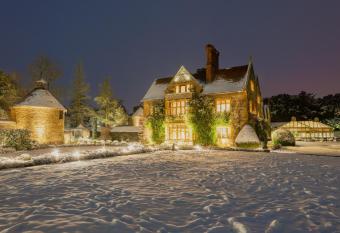 Le Manoir aux Quat Saisons, A Belmond Hotel, Oxfordshire allows 18 year olds to book a room