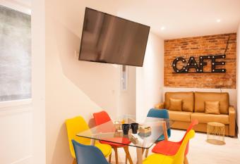 Baps Apartaments 2 has Balcony rooms