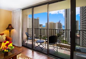 19th Floor with Beautiful Ocean Views | 1 Block to Beach | Free Parking & WIFI has Balcony rooms