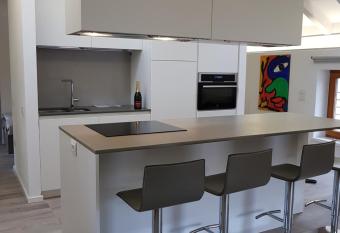 Dimora diffusa Sannicol   al Fiume allows 18 year olds to book a room