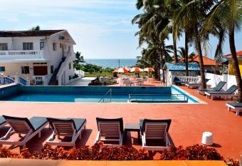 Qees Empire Beach Resort has Balcony rooms