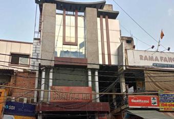 Capital O Hotel Shantila Inn allows 18 year olds to book a room