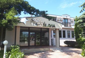 Hotel Yugoslavia has Balcony rooms