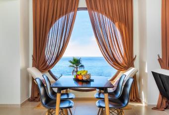 Belohorizonte Fine Accommodation has Balcony rooms