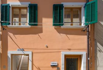 Valdibora Sea View Residence has Balcony rooms