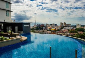 Studio Exclusive (D Perdana Condominium) has Balcony rooms