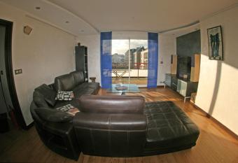 SUITE-HOME Appartement d exception allows 18 year olds to book a room