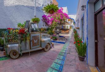 Hotel & Spa La Mansion del B Azul allows 18 year olds to book a room