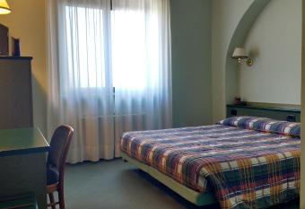 Hotel La Goletta allows 18 year olds to book a room