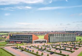 Van der Valk Hotel Leeuwarden has Balcony rooms