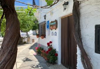 Hostal Atalaya en Capileira CB has Balcony rooms