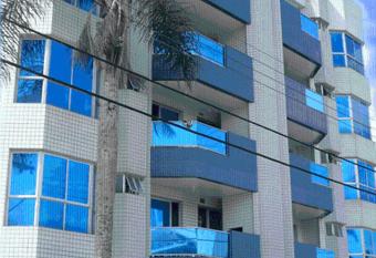 Monte Libano Apart Hotel allows 18 year olds to book a room