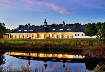 Foxhall Resort has Balcony rooms