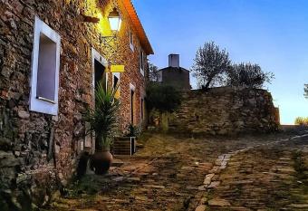 Ref  gio da Vila has Balcony rooms