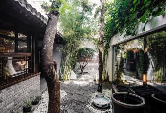 The Orchid Hotel - Old Town & Drum Tower has Balcony rooms