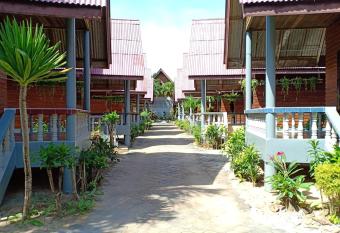 Diamond Sand Palace - SHA Plus has Balcony rooms