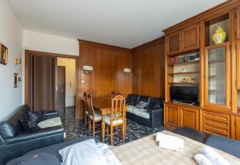 Montebello, Bologna has Balcony rooms