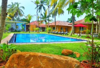 Kurumba Villas has Balcony rooms