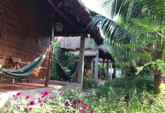 Phuc Sinh Homestay has Balcony rooms