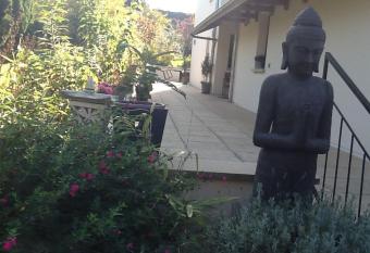 Maison d h  tes Les Coudreaux has Balcony rooms