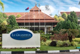 Le Grandeur Palm Resort Johor allows 18 year olds to book a room