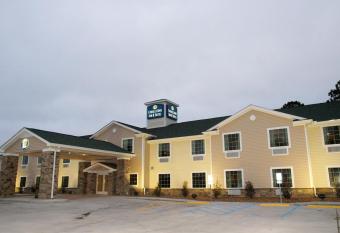 Cobblestone Inn & Suites - Vinton, LA allows 18 year olds to book a room