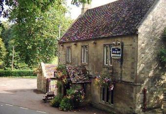 The Fox at Barrington allows 18 year olds to book a room
