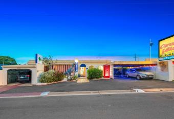 Bundaberg Coral Villa Motor Inn allows 18 year olds to book a room