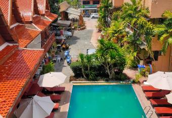 Grand Thai House Resort allows 18 year olds to book a room