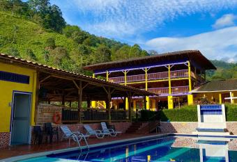 Hotel Campestre la Playa has Balcony rooms