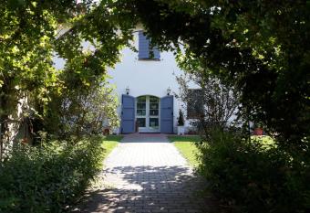 Agriturismo Fattoria Corte Roeli has Balcony rooms