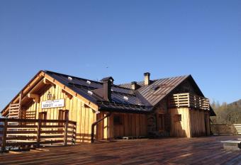 Rifugio Serot has Balcony rooms