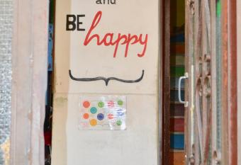 Books Hostel allows 18 year olds to book a room