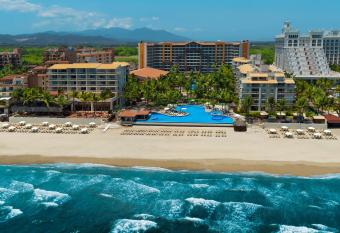 Krystal Grand Nuevo Vallarta allows 18 year olds to book a room