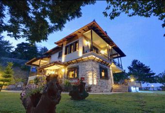 Guesthouse Niaousta has Balcony rooms