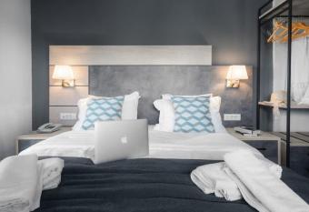 Meliton Inn Hotel & Suites by the beach has Balcony rooms