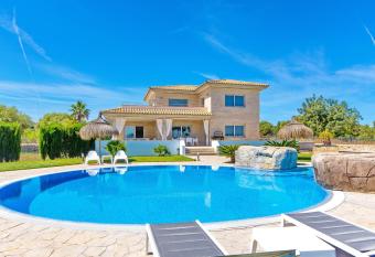 Finca Torrat has Balcony rooms